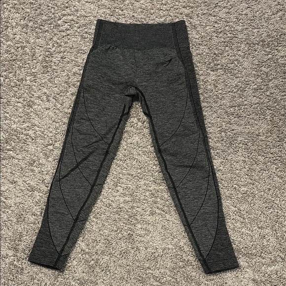 Gymshark Leggings - Picture 1 of 3